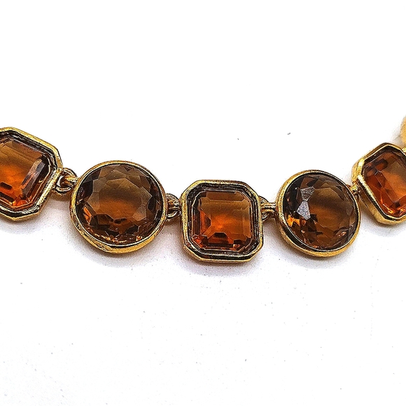 Oscar De La Renta Auburn Victorian Glass Statement Collar Necklace in Gold - Picture 2 of 5